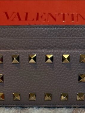 Valentino taupe Leather Card Holder with champagne gold studs